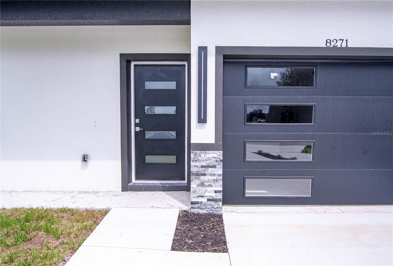 Duplex at 8269 - 8271 COZUMEL LN, SEBRING, photo 10 of 63