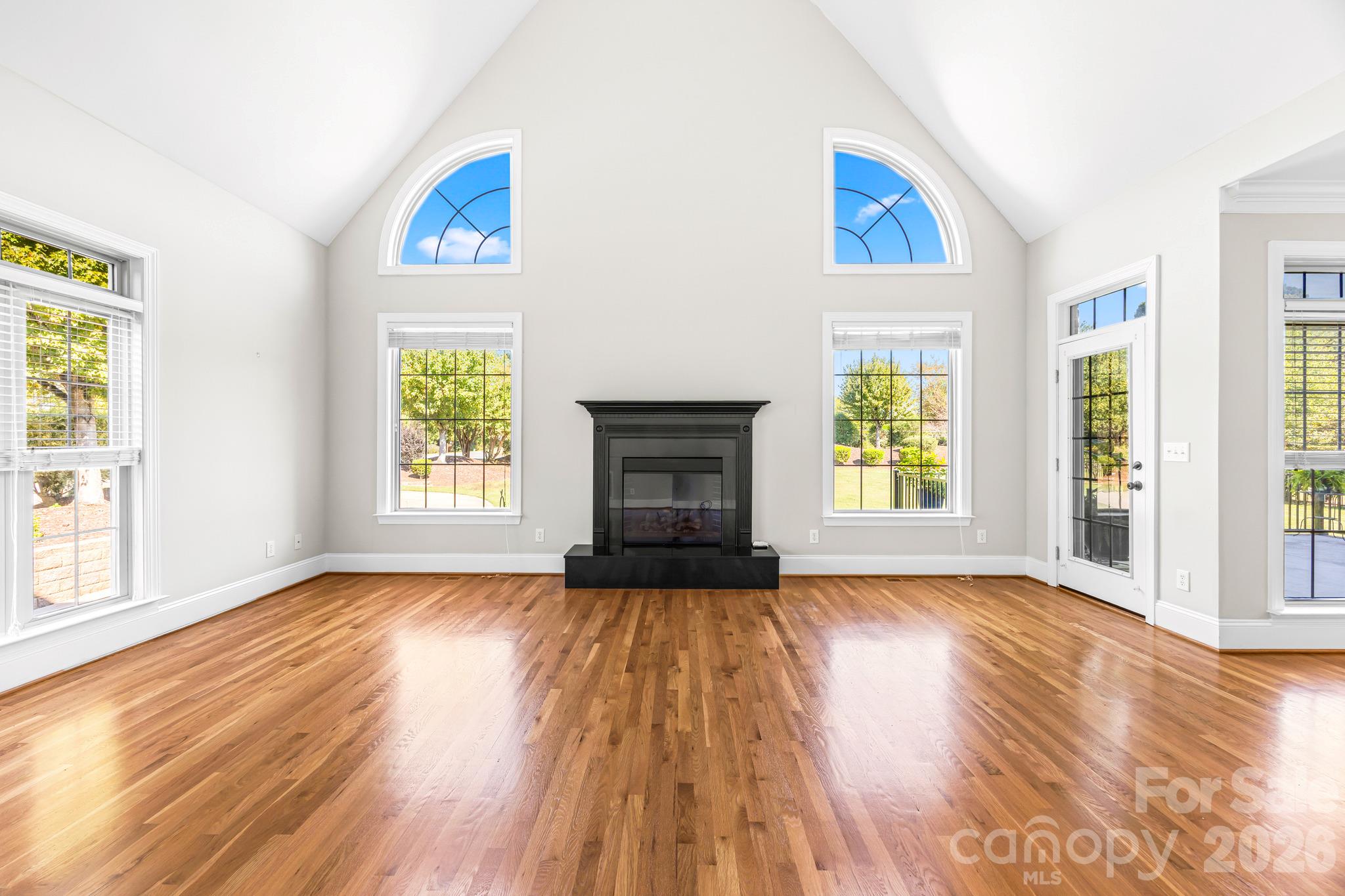 Living Room - 105 Mandarin Drive, Mooresville