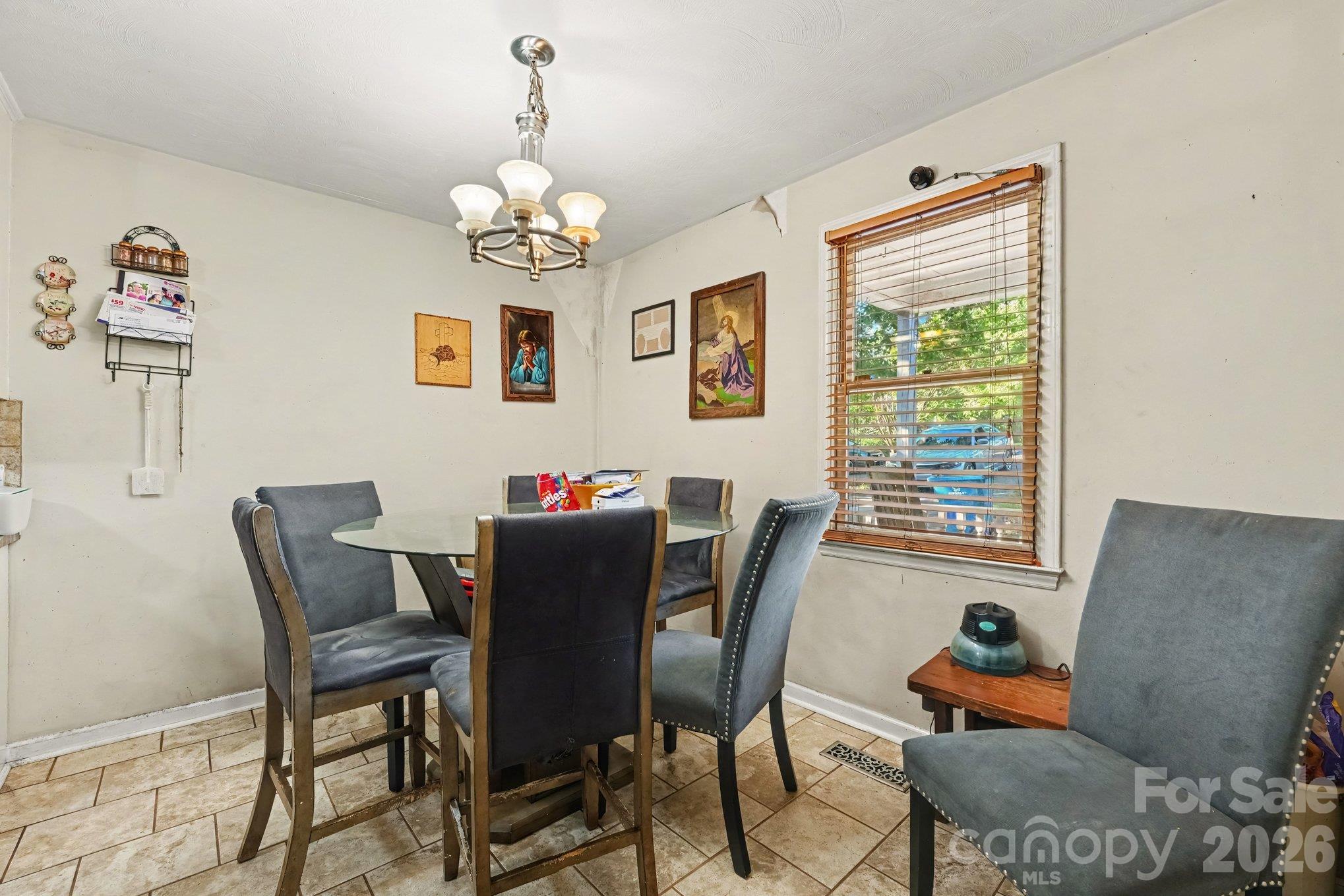 Single Family Residence at 2505 Point Street, Claremont, photo 5 of 24