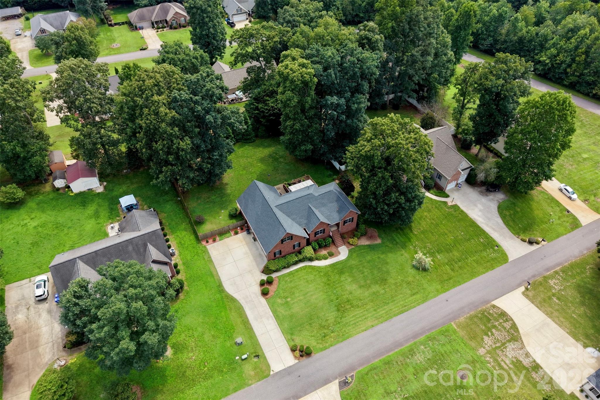 Single Family Residence at 150 Saddlewood Lane, Statesville, photo 34 of 36