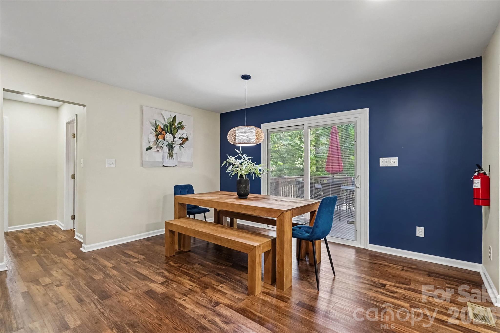 Single Family Residence at 11538 Gelding Drive, Charlotte, photo 12 of 40