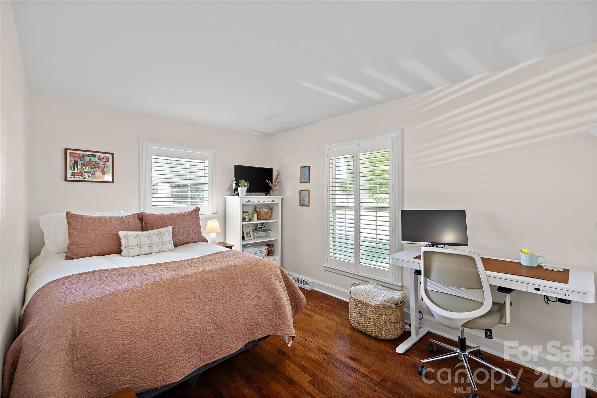 Single Family Residence at 5908 Brookhaven Road, Charlotte, photo 26 of 45
