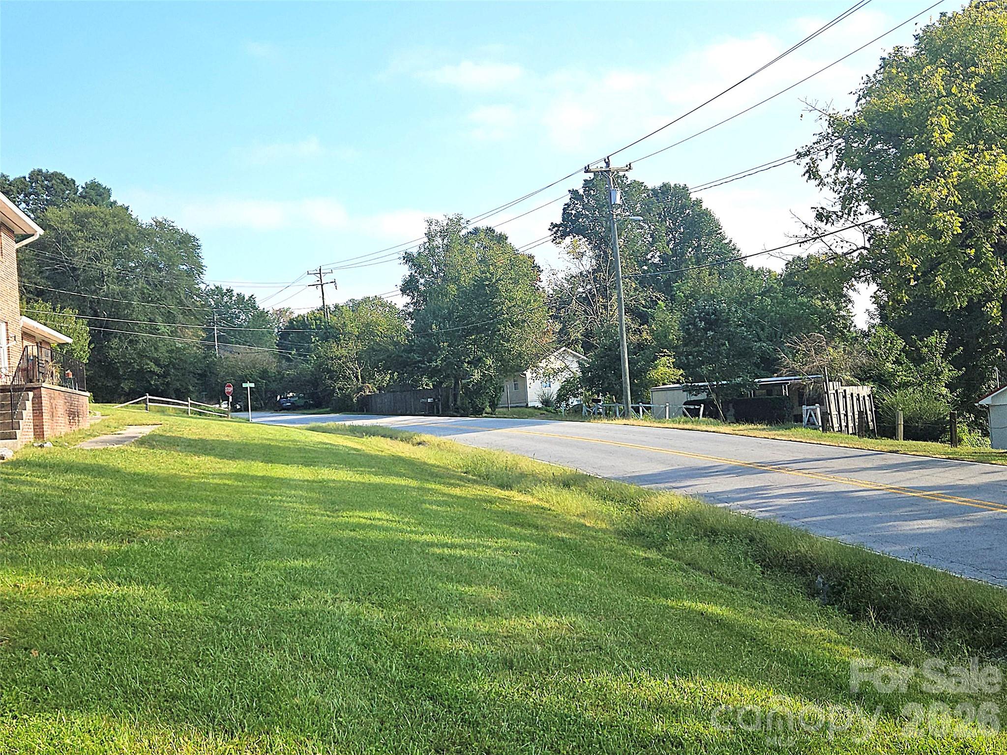 Apartment at 1906 Old Spartanburg Road, Hendersonville, photo 12 of 13