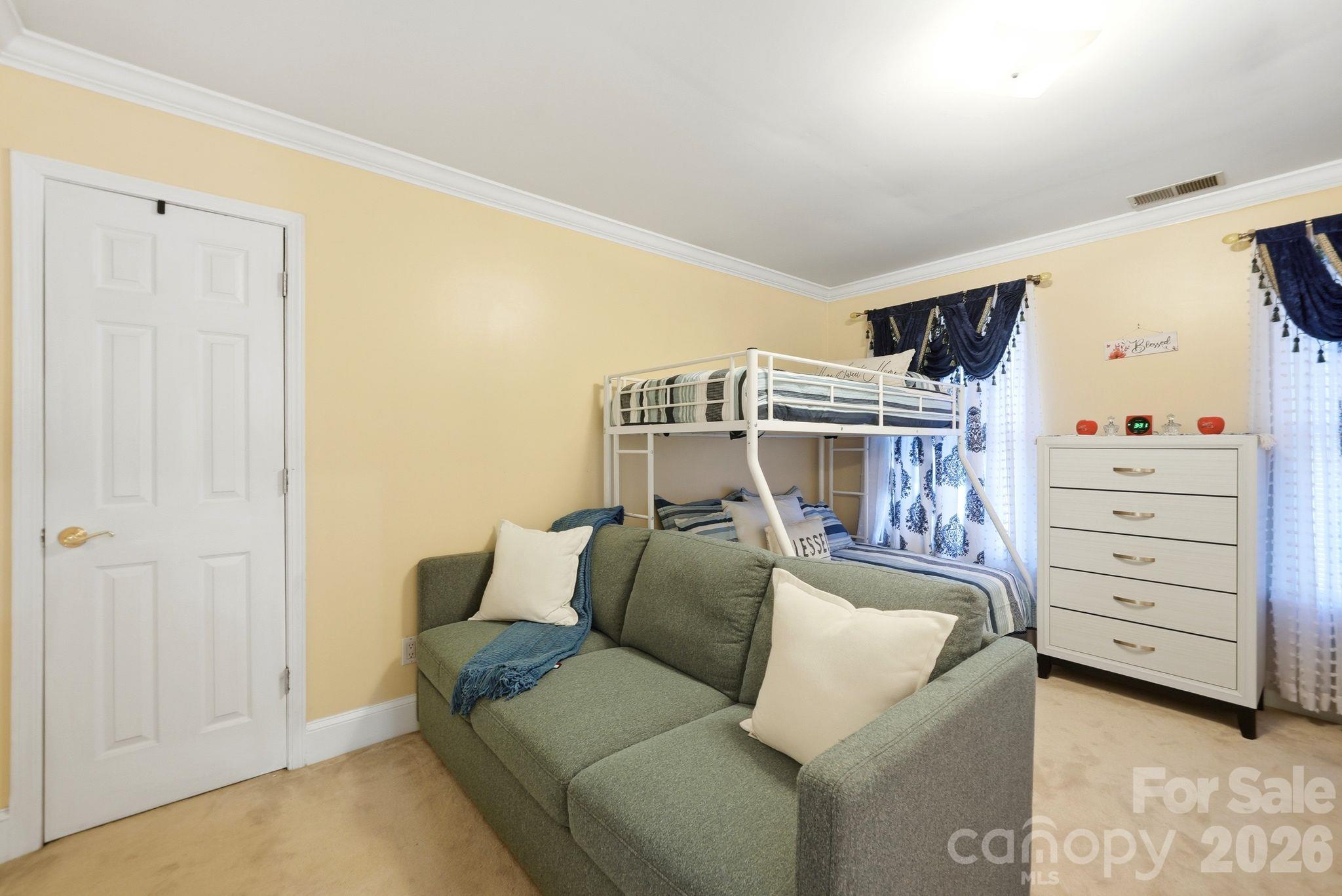 Single Family Residence at 1121 Hillshire Meadow Drive, Matthews, photo 26 of 47