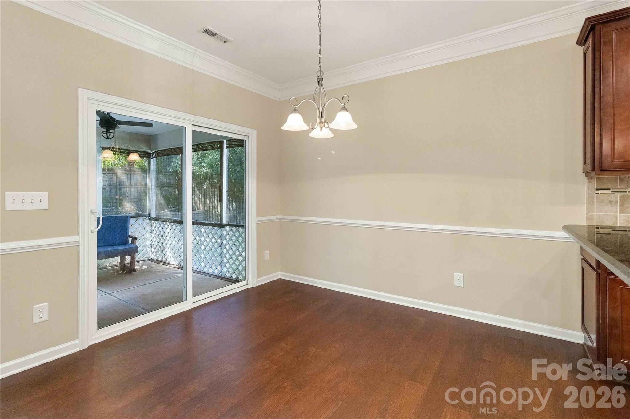 Single Family Residence at 724 Rawlings Place, Rock Hill, photo 13 of 37