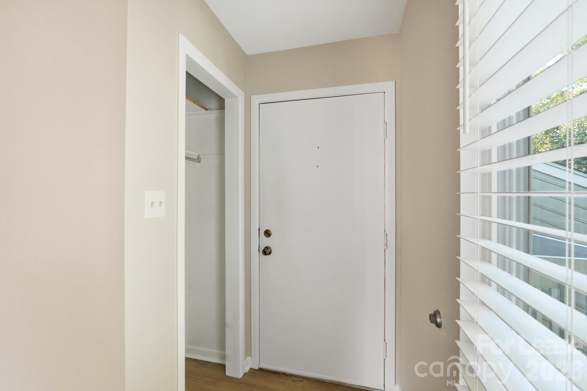 Condominium at 6132 Heath Ridge Court, Charlotte, photo 3 of 20