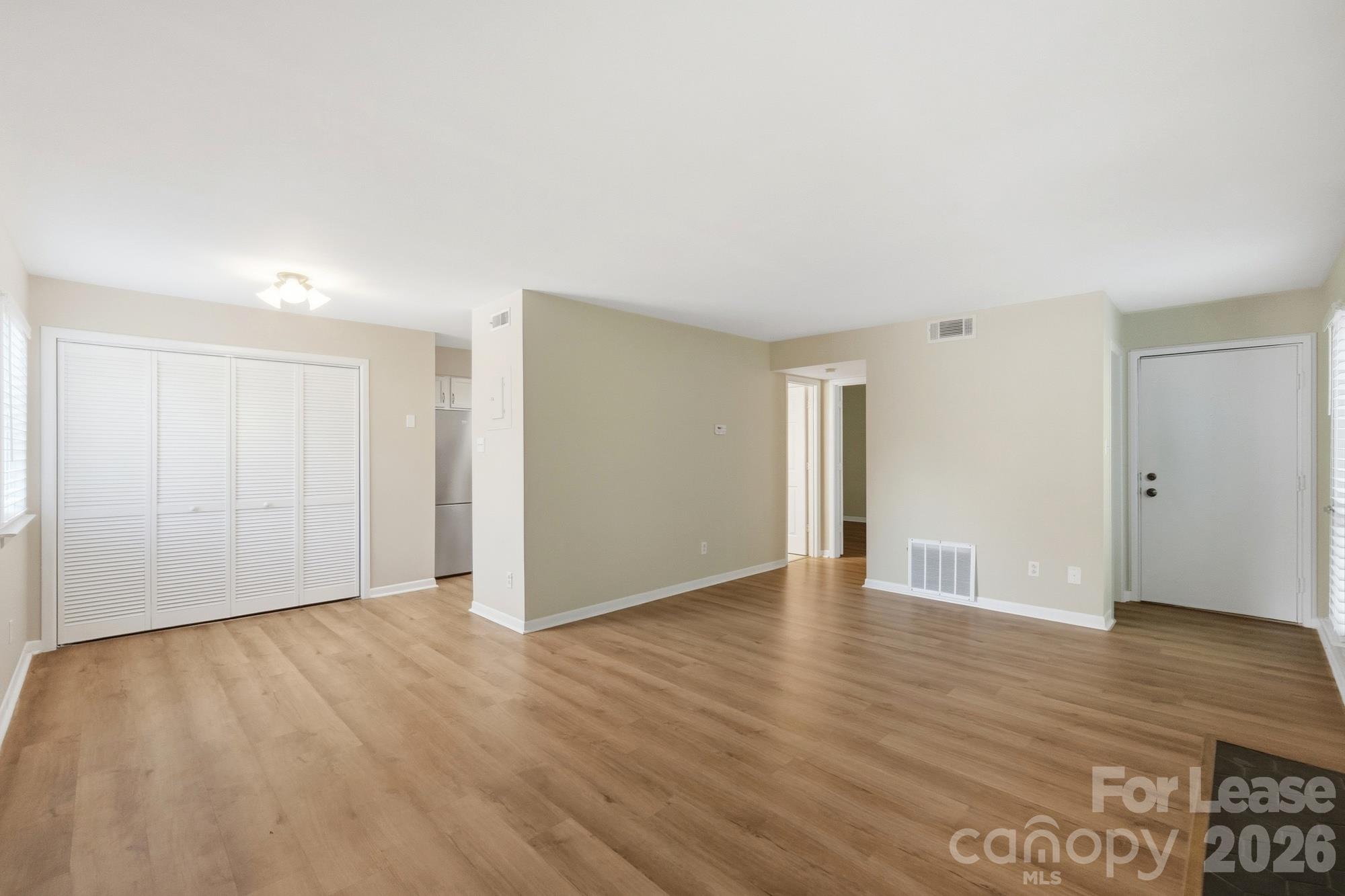 Condominium at 6132 Heath Ridge Court, Charlotte, photo 7 of 20