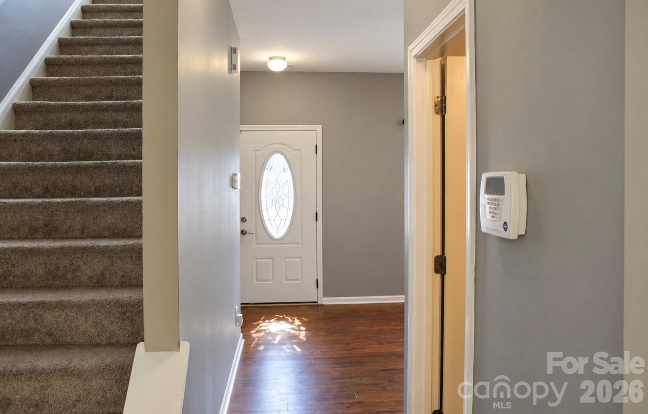 Single Family Residence at 103 Jade Circle, Knightdale, photo 34 of 37