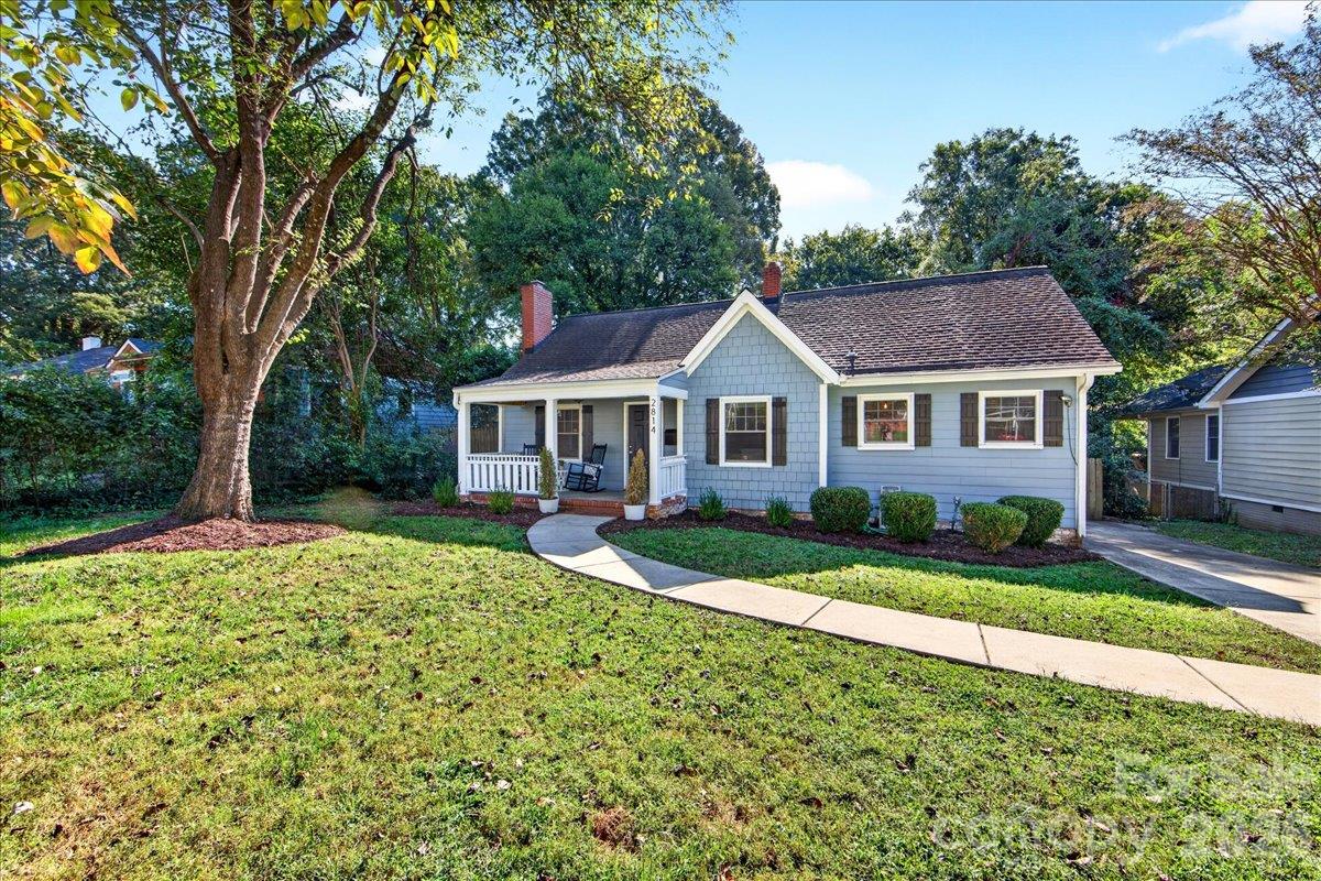 Single Family Residence at 2814 Virginia Avenue, Charlotte, photo 2 of 45