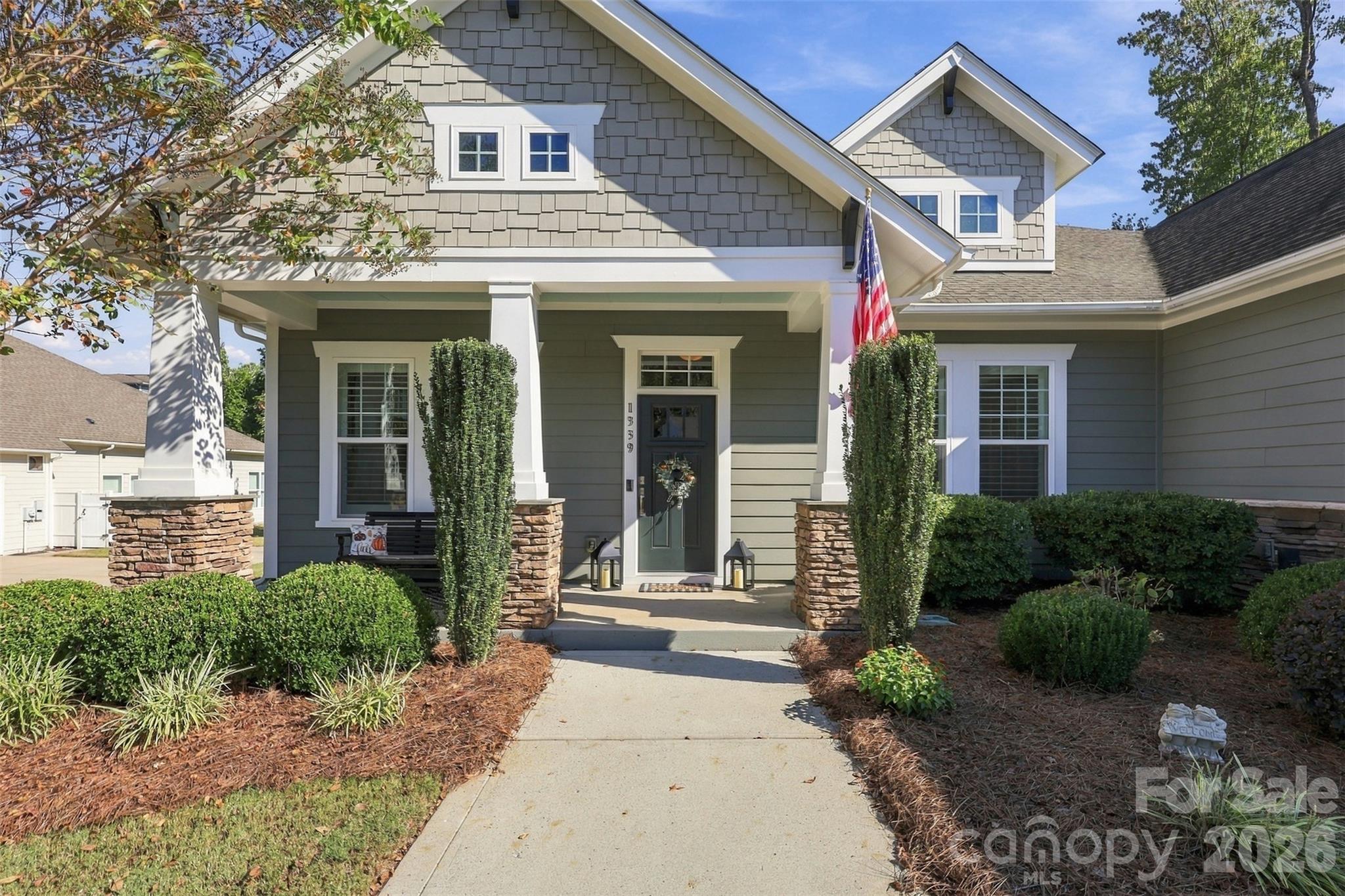 Single Family Residence at 1339 Kings Bottom Drive, Fort Mill, photo 2 of 40