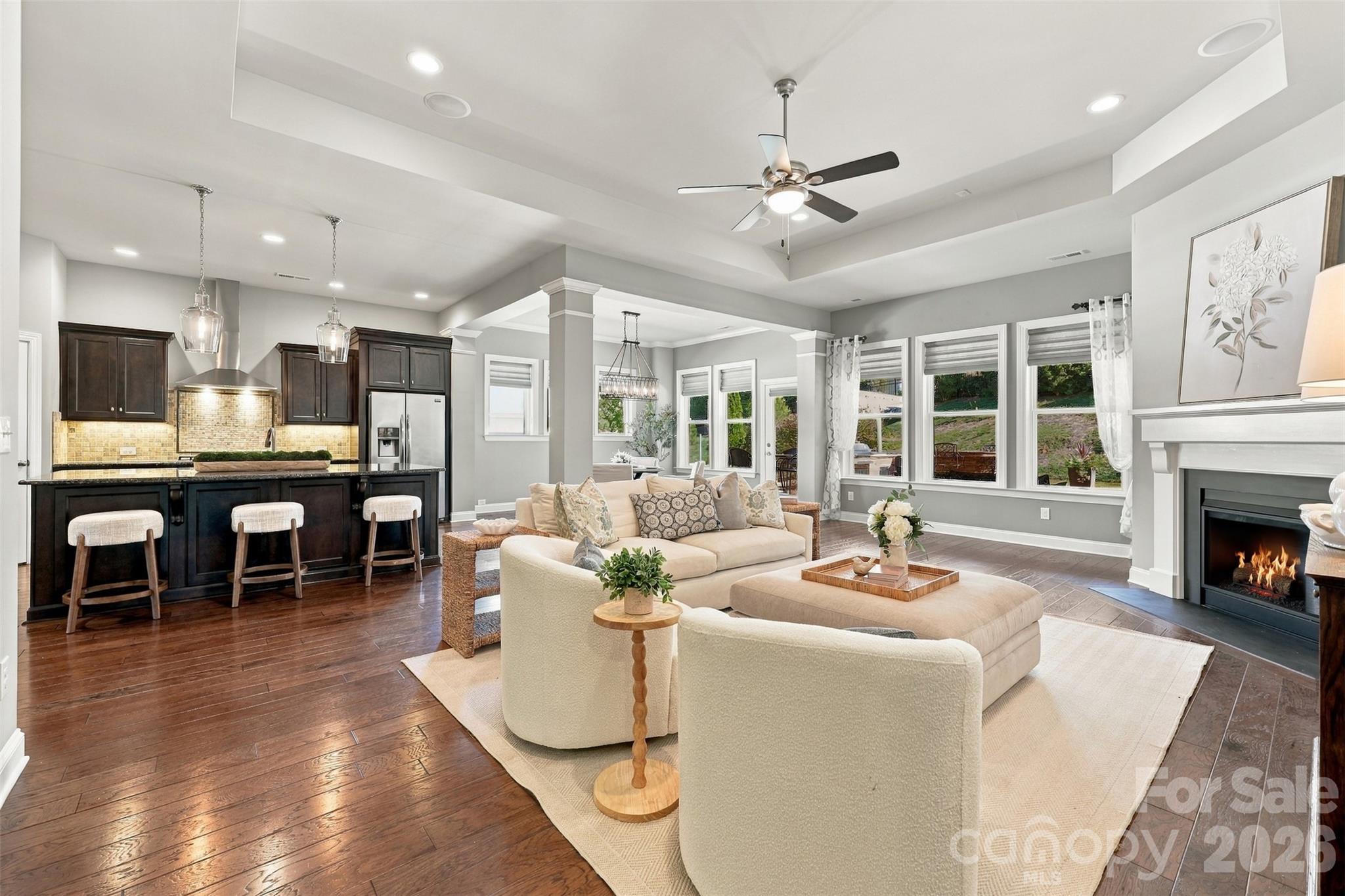 Single Family Residence at 1339 Kings Bottom Drive, Fort Mill, photo 8 of 40