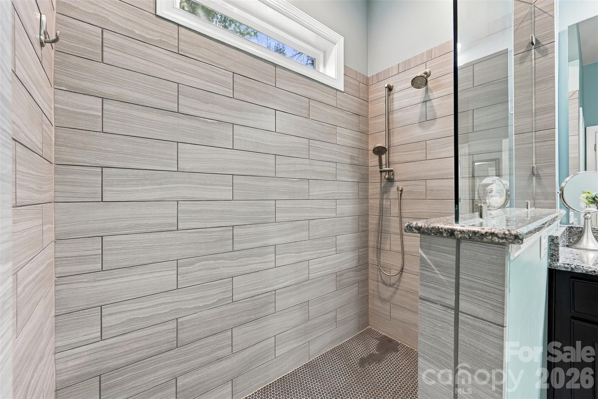 Single Family Residence at 1339 Kings Bottom Drive, Fort Mill, photo 22 of 40
