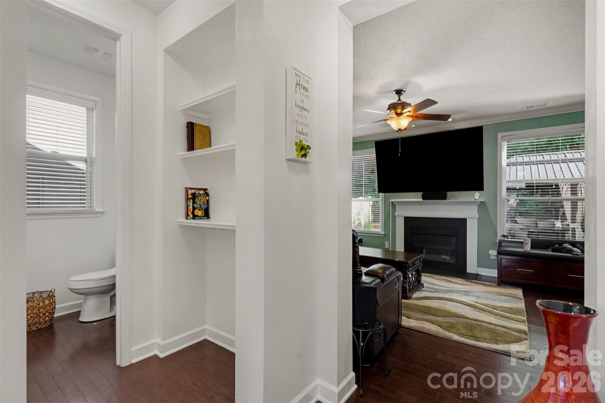 Single Family Residence at 270 Perennial Drive NW, Concord, photo 9 of 41