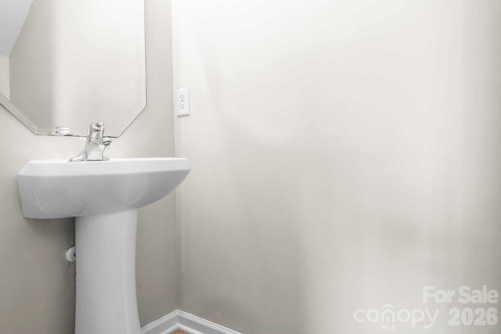 Single Family Residence at 2636 Cochrane Drive, Charlotte, photo 11 of 28
