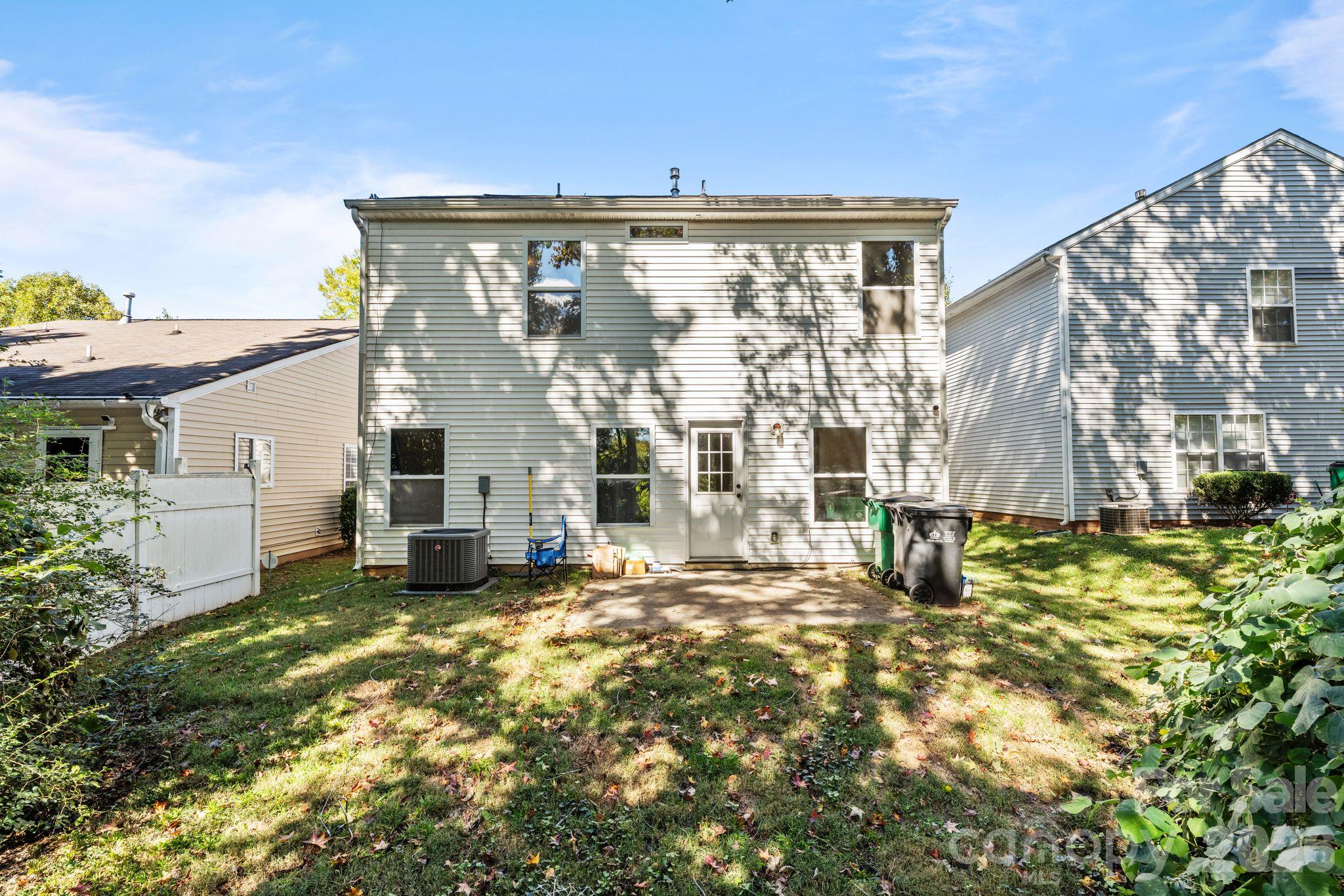 Single Family Residence at 2636 Cochrane Drive, Charlotte, photo 21 of 28
