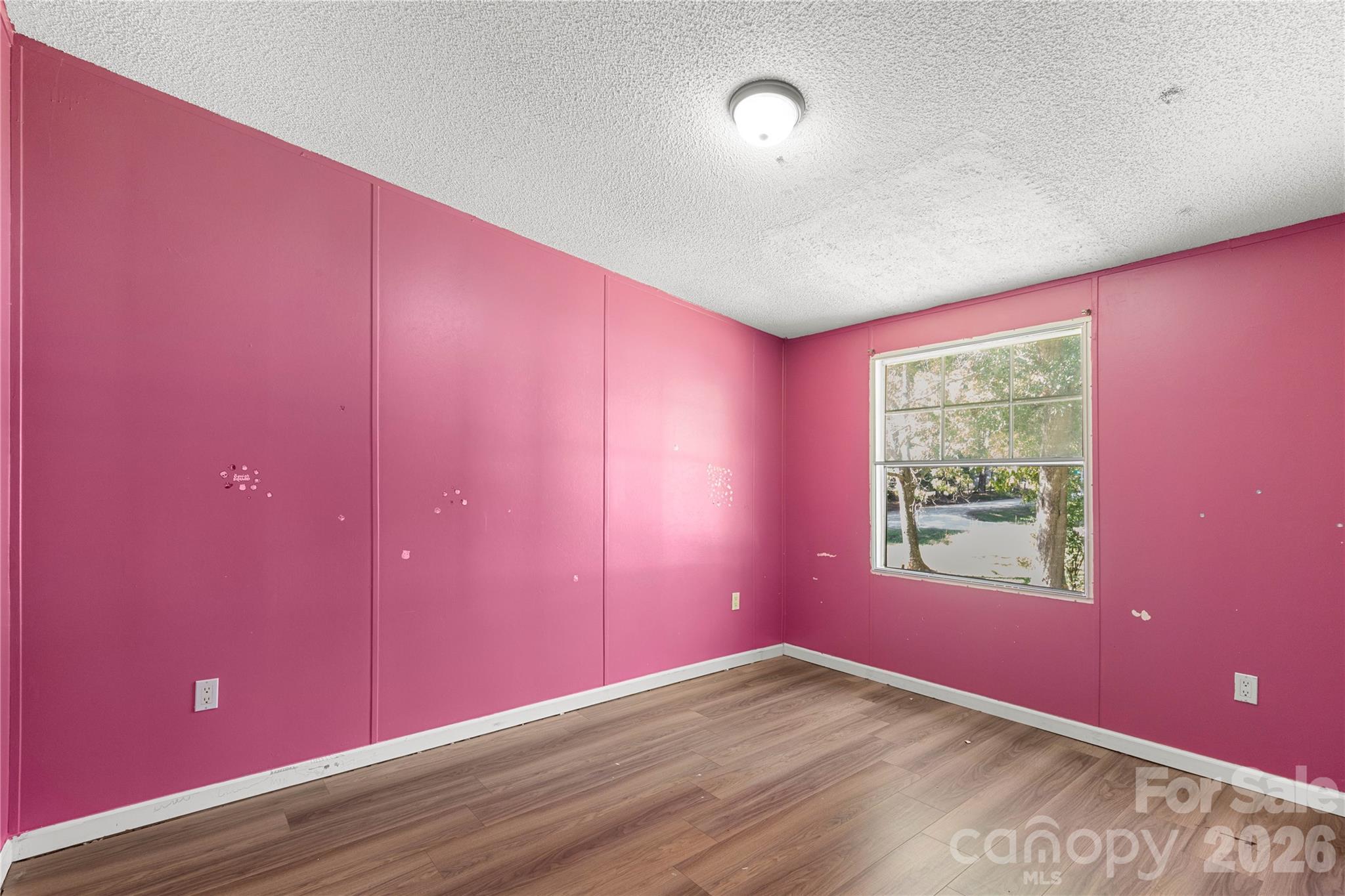 Single Family Residence at 1201 Shiloh Drive, Lancaster, photo 10 of 17