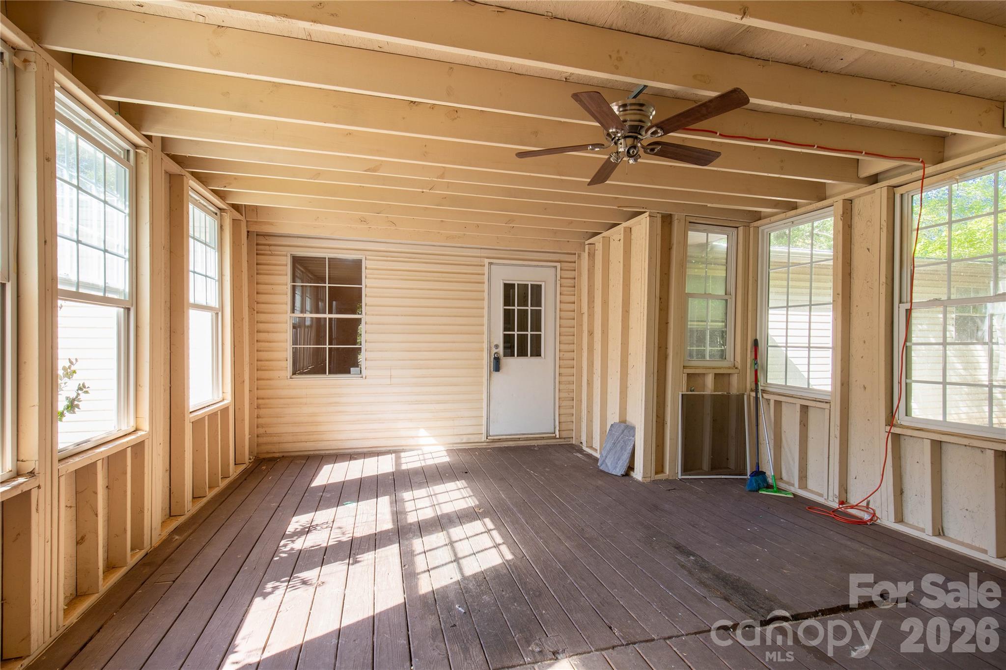 Single Family Residence at 1201 Shiloh Drive, Lancaster, photo 14 of 17