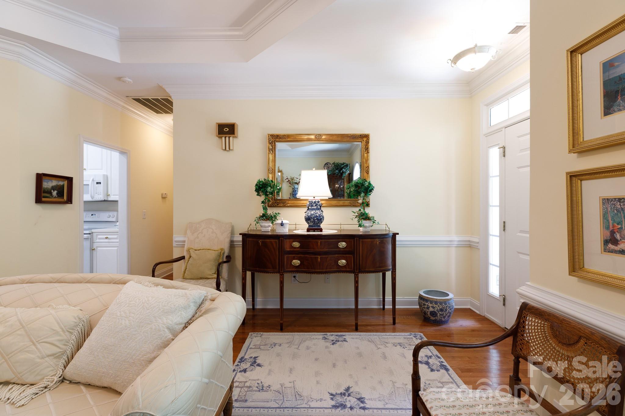 Single Family Residence at 952 Lake Club Drive, Rock Hill, photo 5 of 33