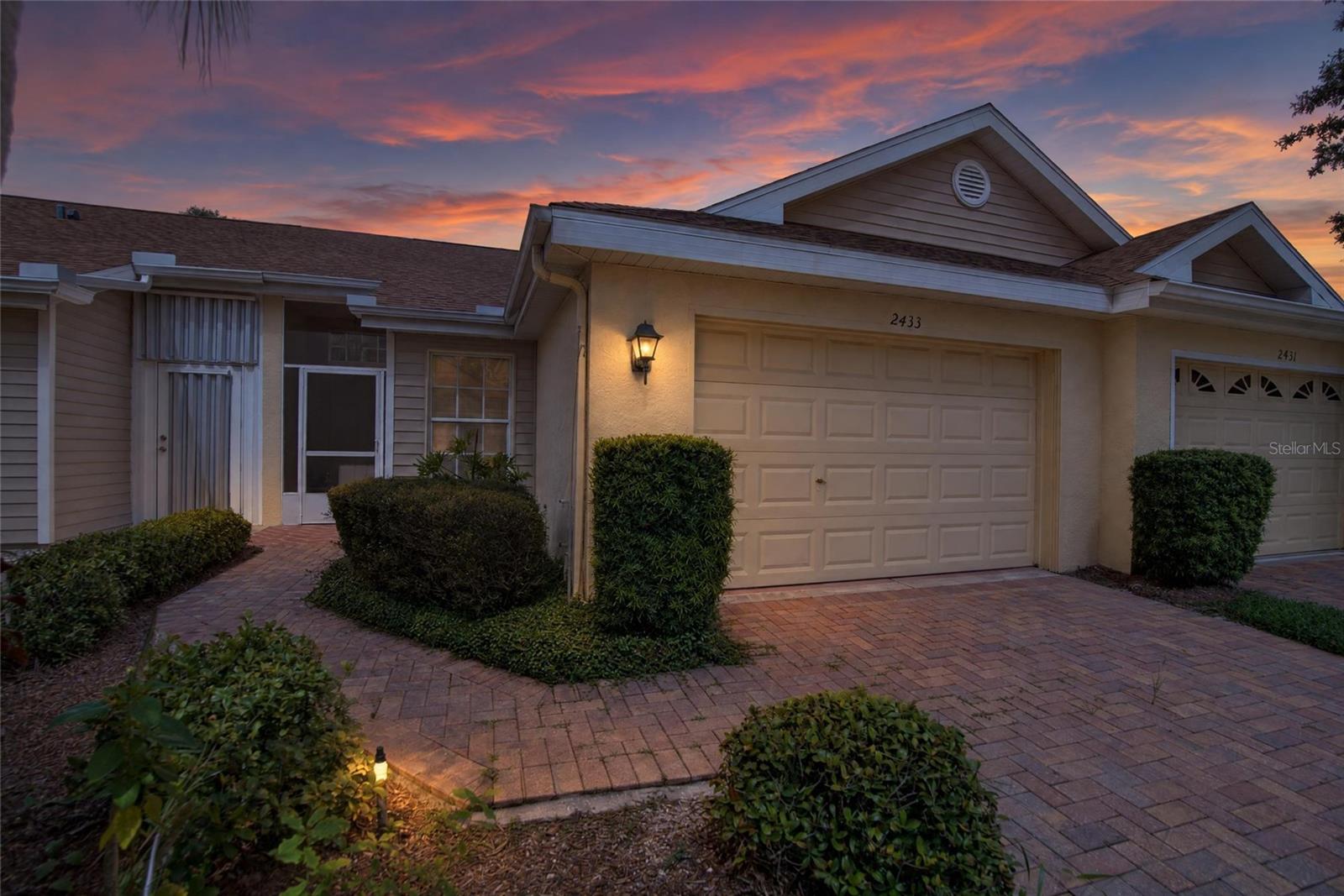 2433 NEW HAVEN CIR