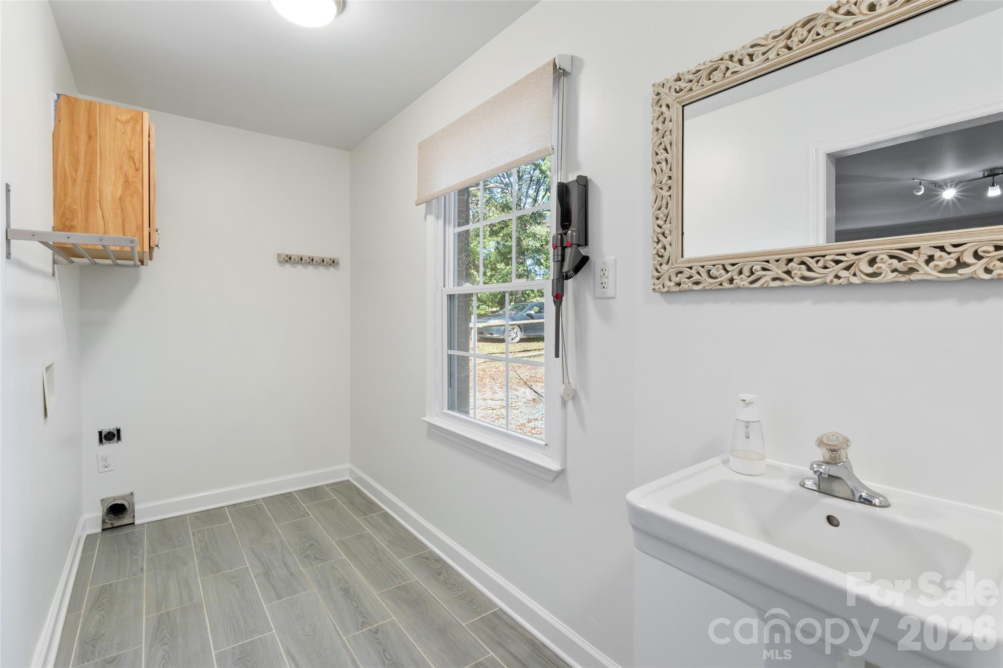 Single Family Residence at 1817 Balfour Lane, Charlotte, photo 19 of 33