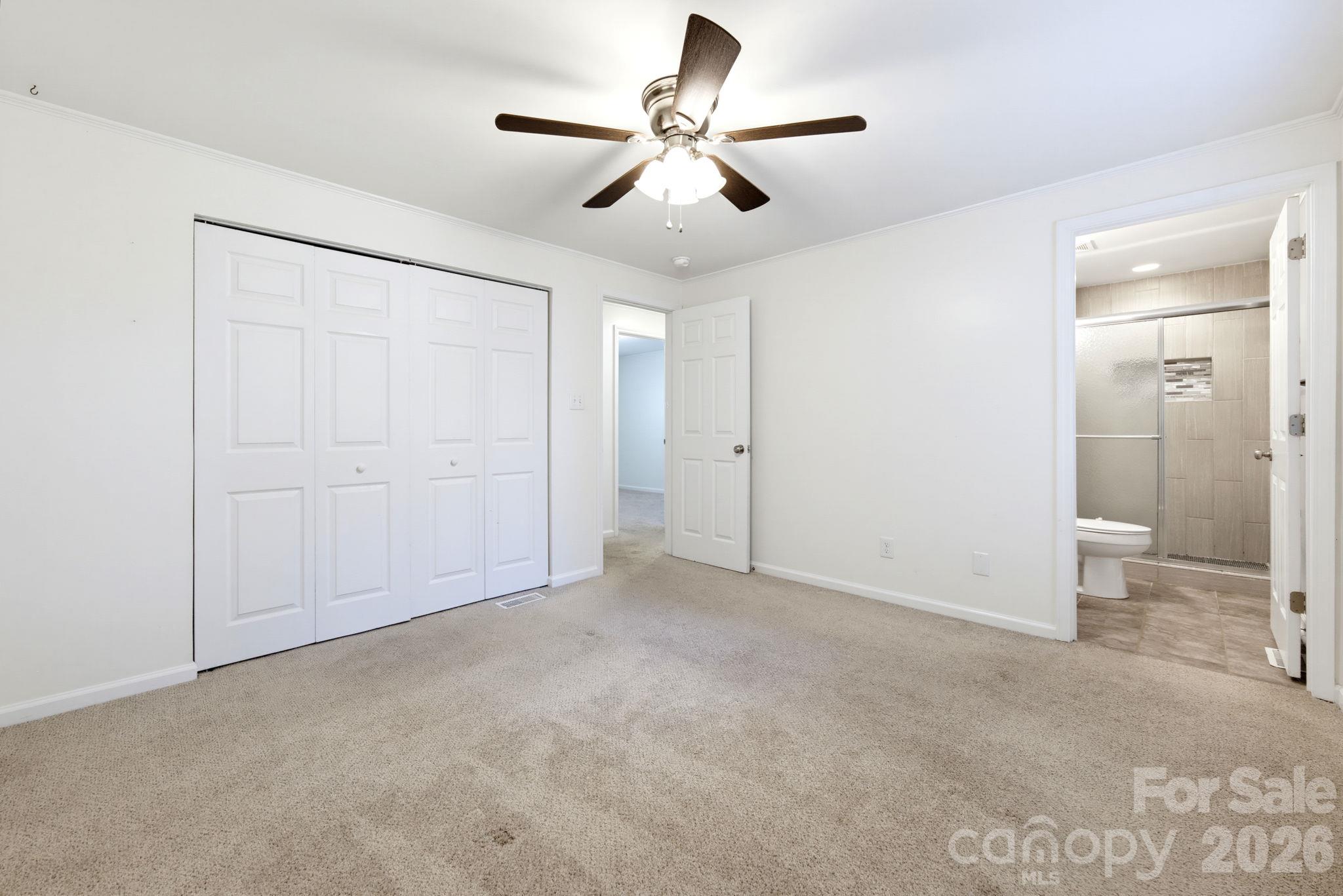 Single Family Residence at 6901 Rollingridge Drive, Charlotte, photo 20 of 36