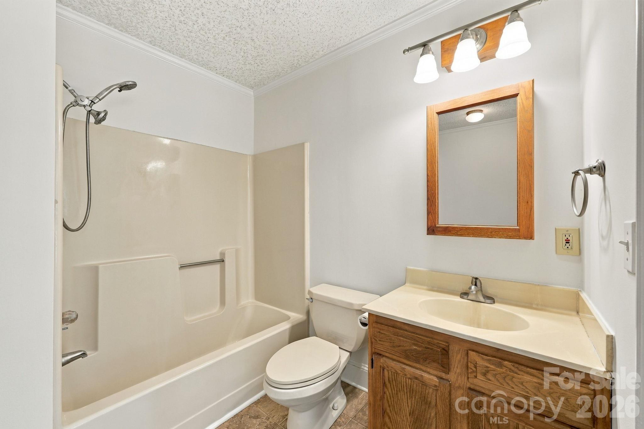Full bath downstairs - 2205 Pennsylvania Avenue, Kannapolis