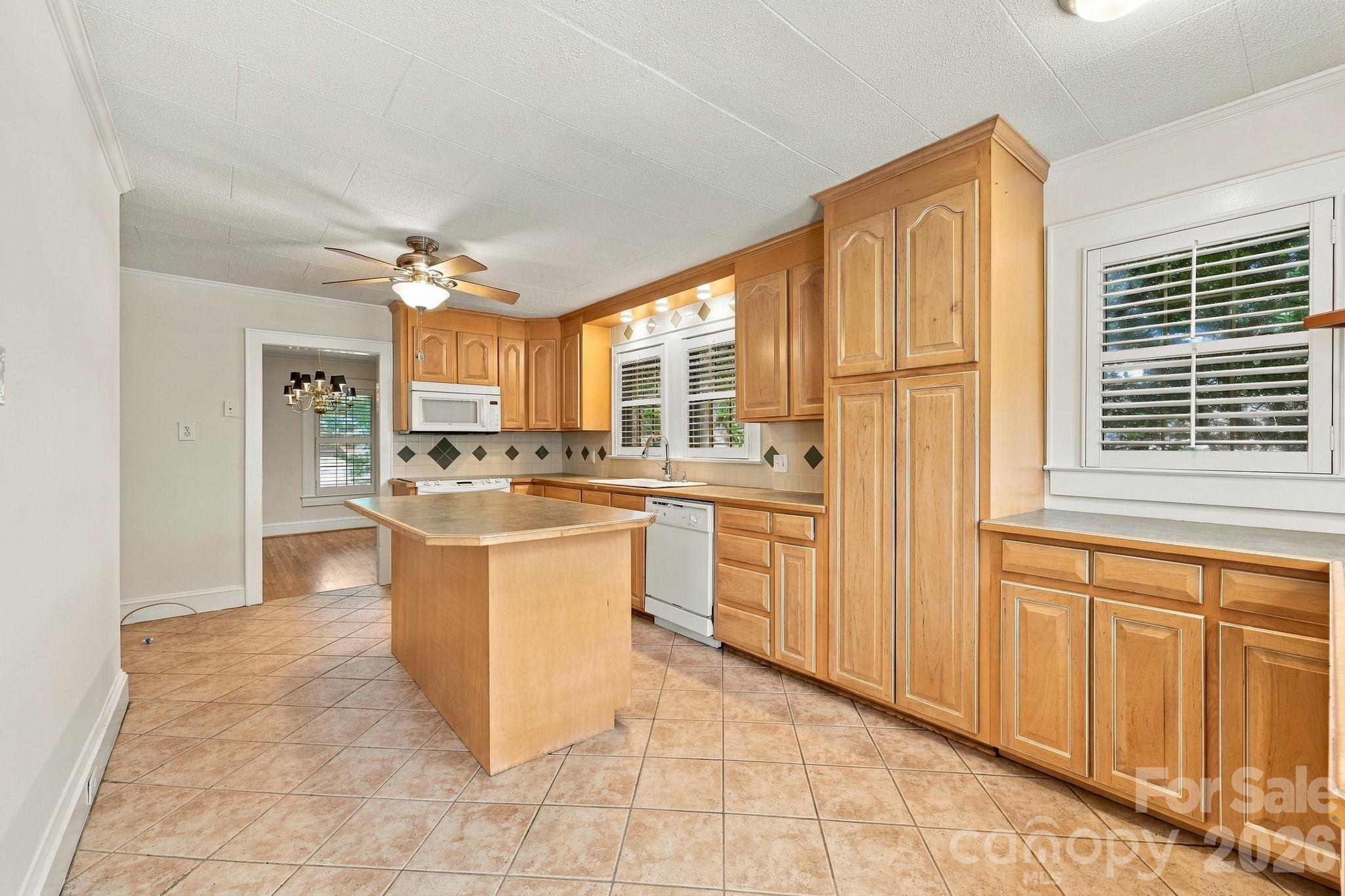 Single Family Residence at 2205 Pennsylvania Avenue, Kannapolis, photo 13 of 33