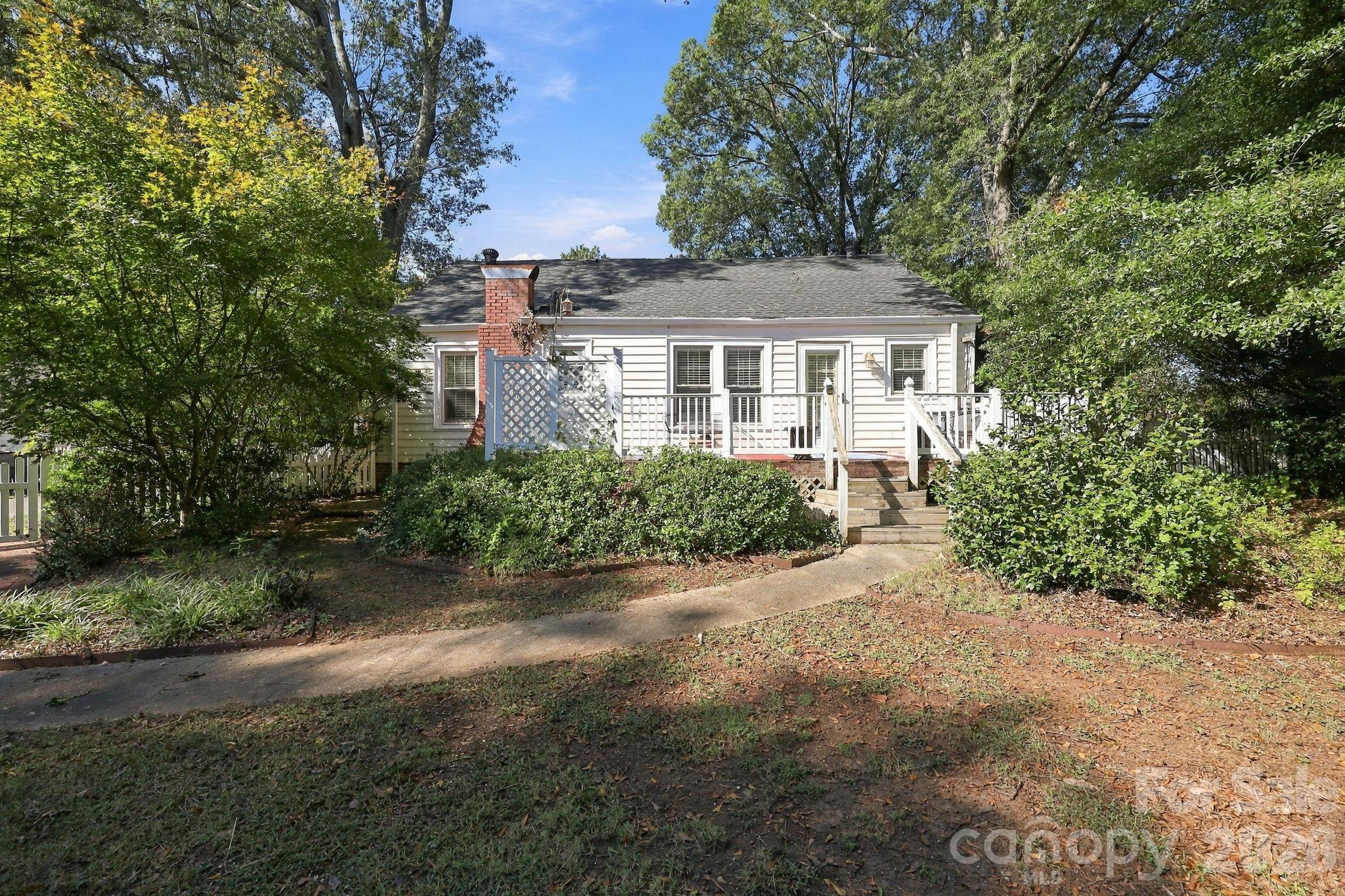 Single Family Residence at 2205 Pennsylvania Avenue, Kannapolis, photo 29 of 33