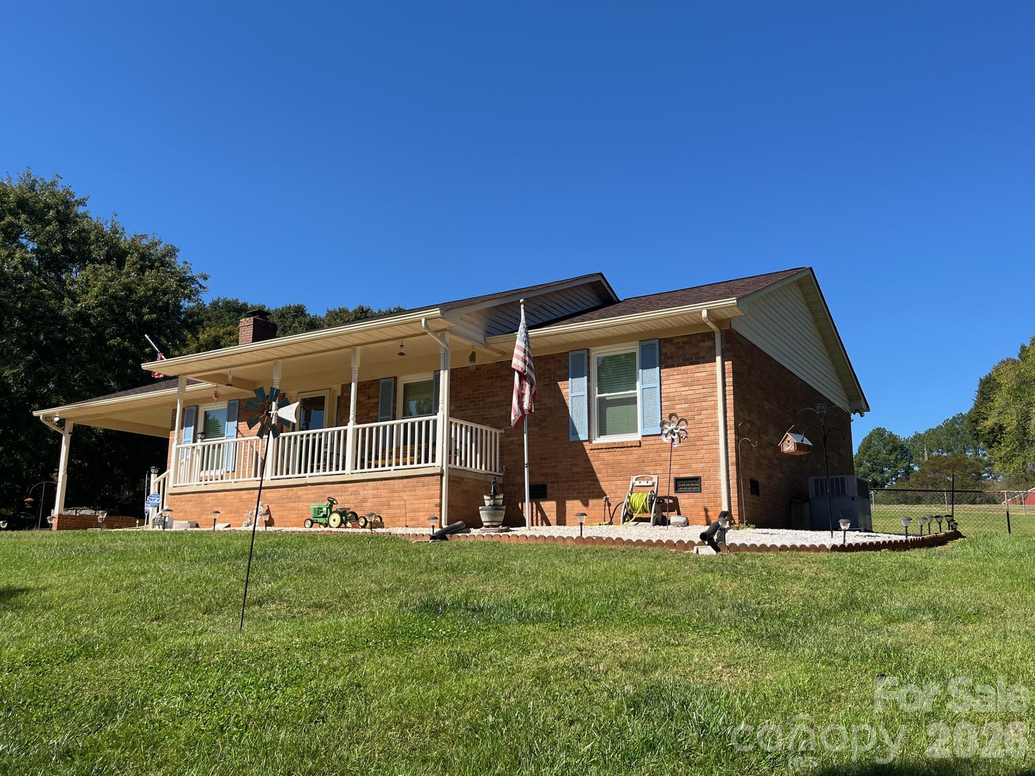 109 Crestbrook Circle