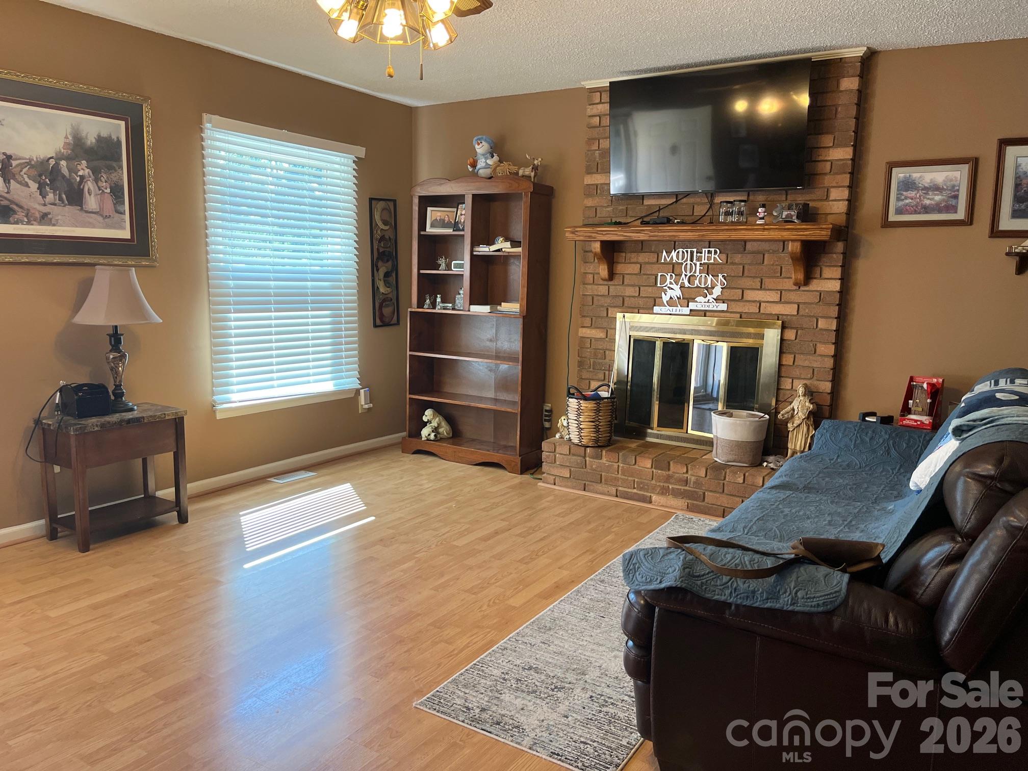 Single Family Residence at 109 Crestbrook Circle, Shelby, photo 5 of 14