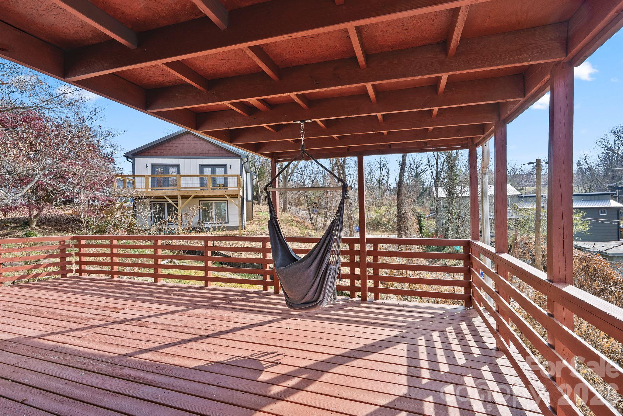 Single Family Residence at 2 Worley Place, Asheville, photo 4 of 18