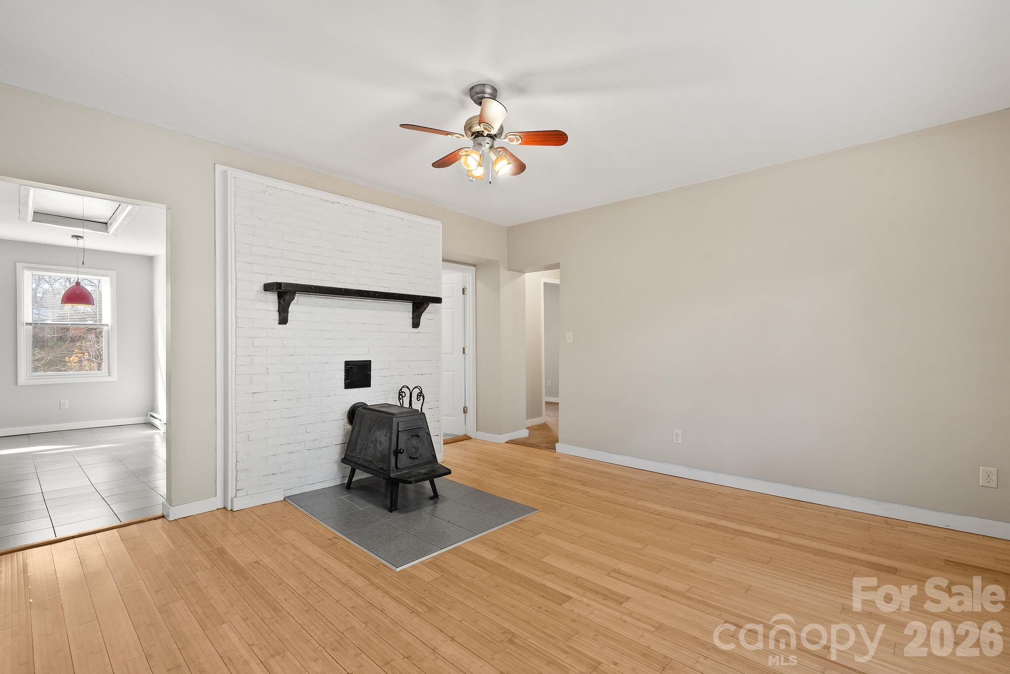 Single Family Residence at 2 Worley Place, Asheville, photo 13 of 18