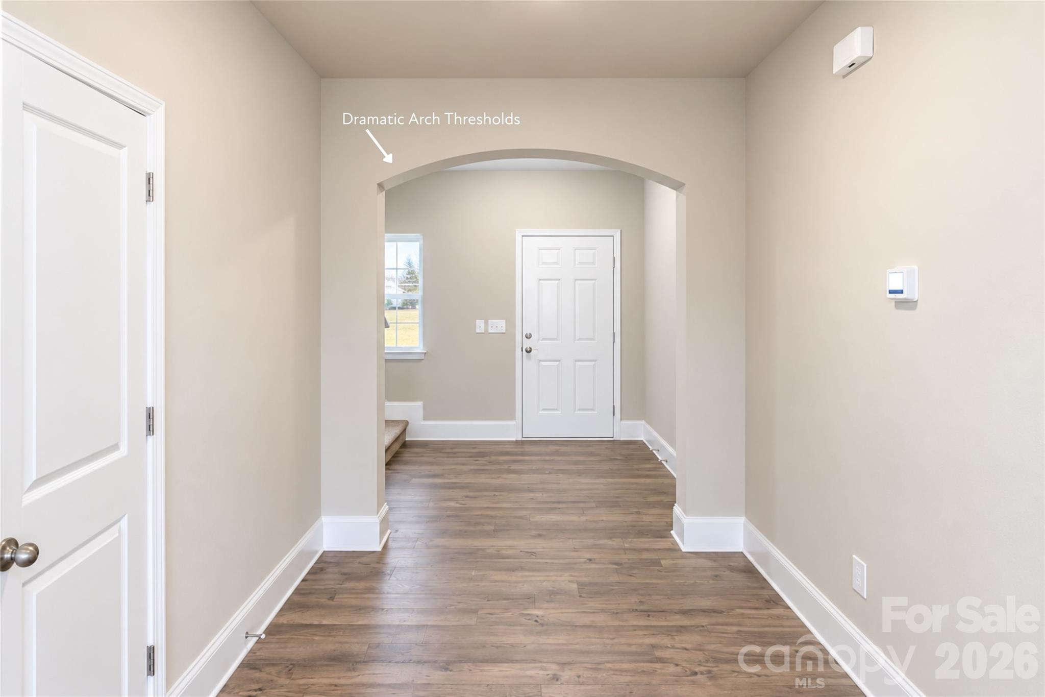 Single Family Residence at 5321 Bella Rose Court, Charlotte, photo 2 of 23