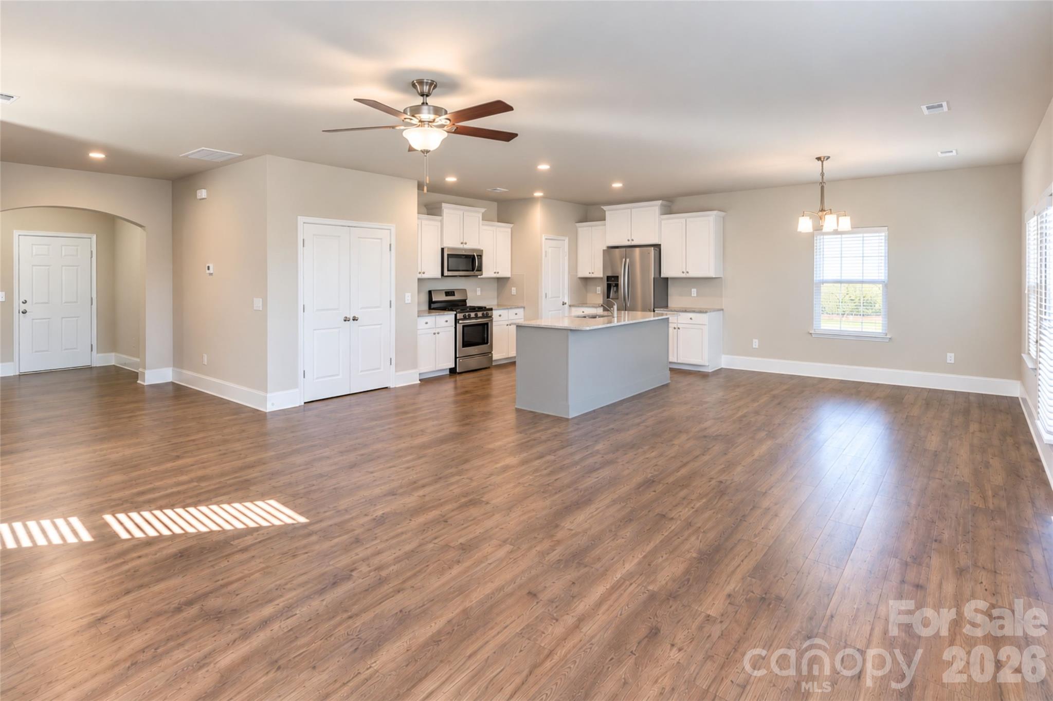 Single Family Residence at 5321 Bella Rose Court, Charlotte, photo 9 of 23