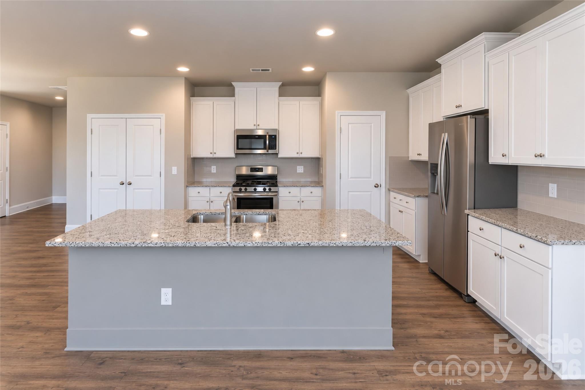 Single Family Residence at 5321 Bella Rose Court, Charlotte, photo 12 of 23