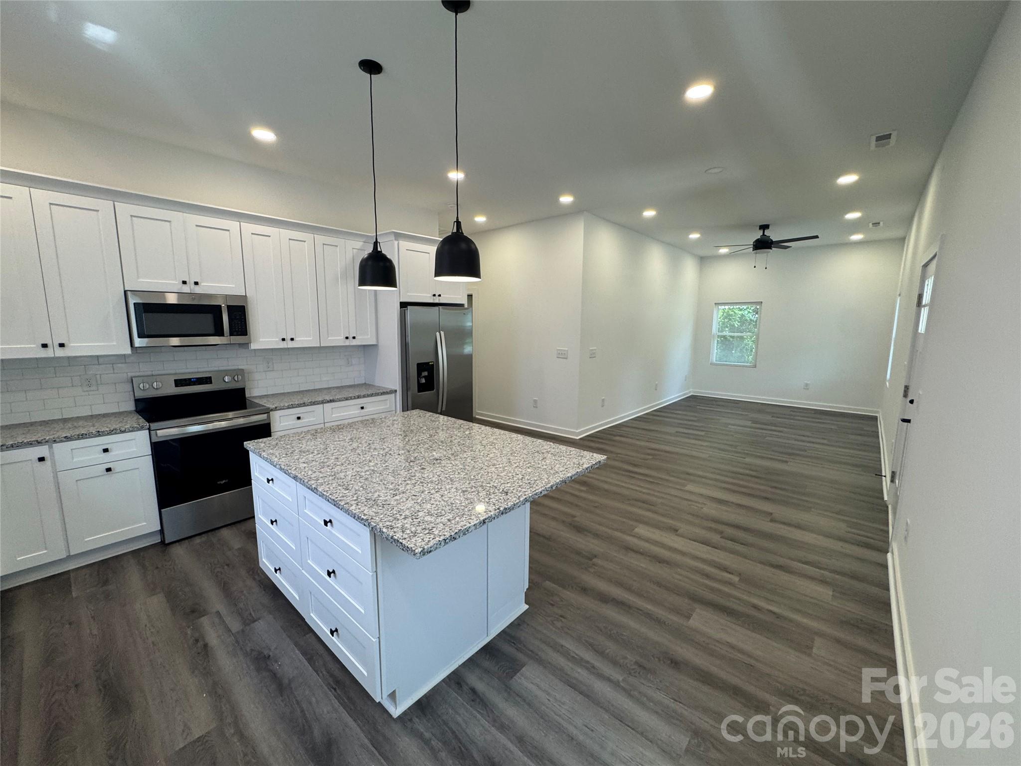 Single Family Residence at 331 E Lowrance Avenue, Mooresville, photo 5 of 15