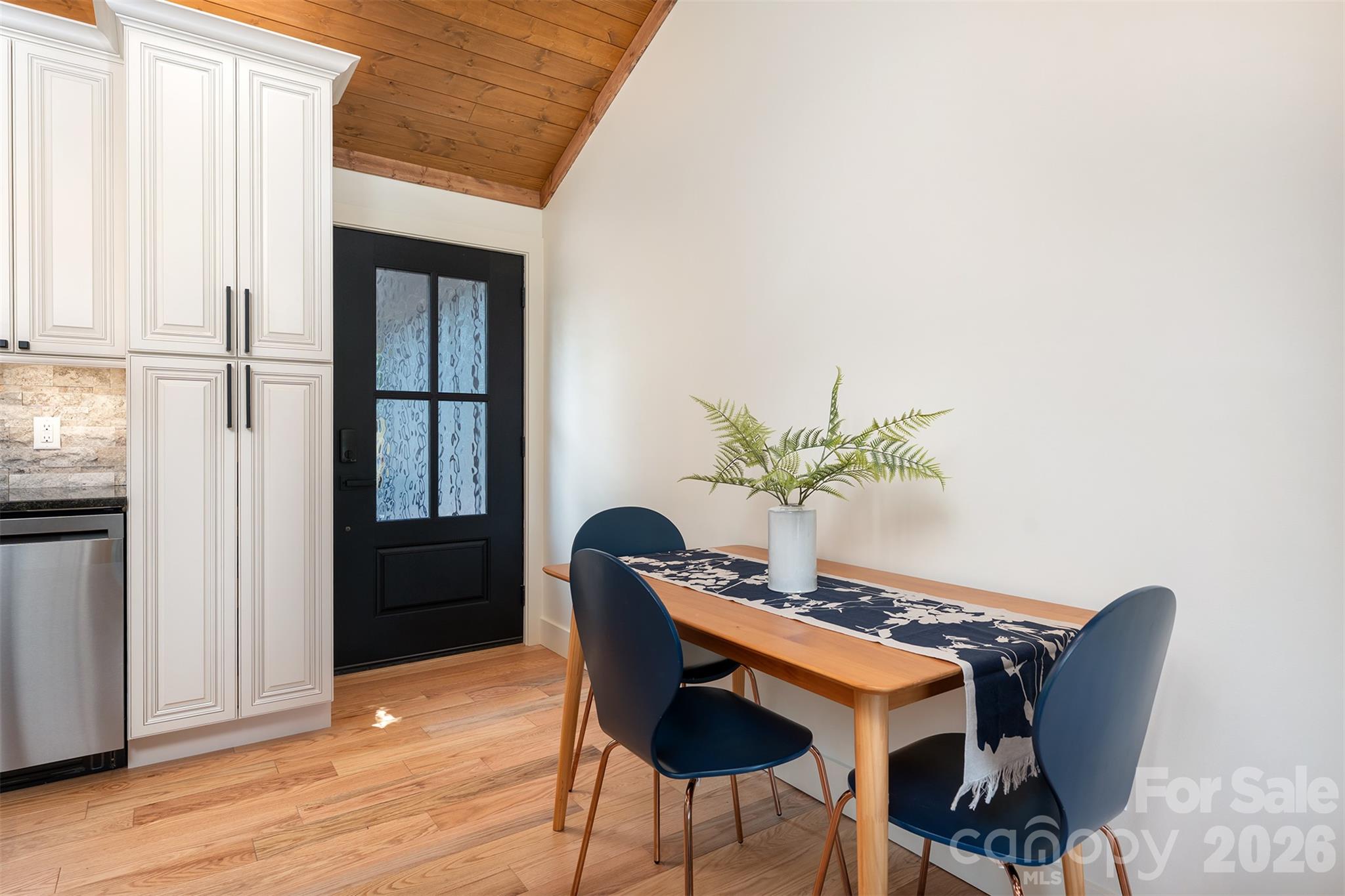 Single Family Residence at 11 Pine Circle, Black Mountain, photo 12 of 43