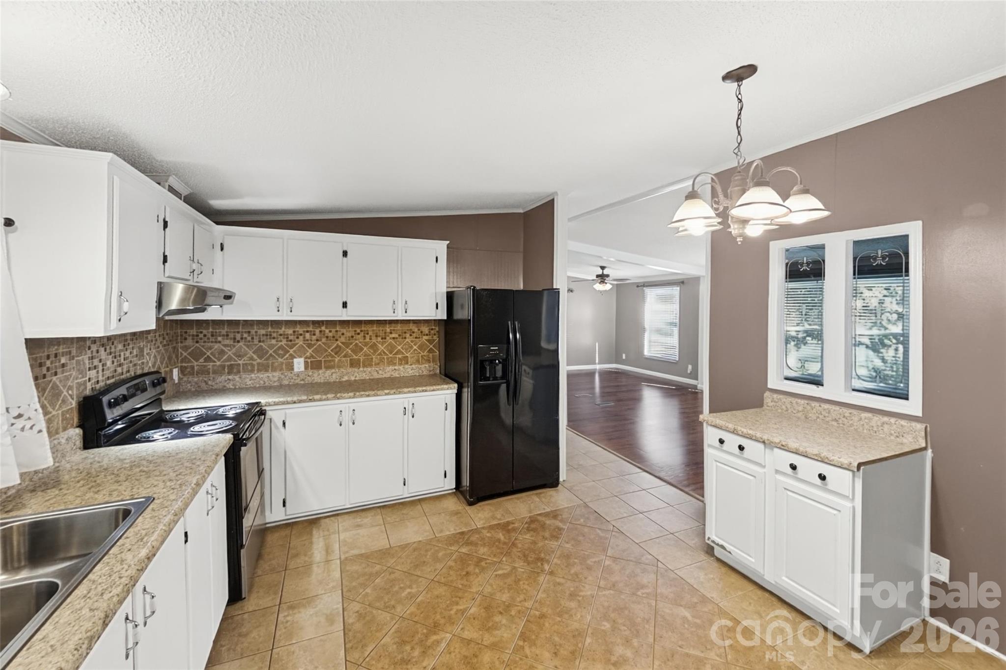Single Family Residence at 111 Mountain Brook Drive, Bessemer City, photo 5 of 16