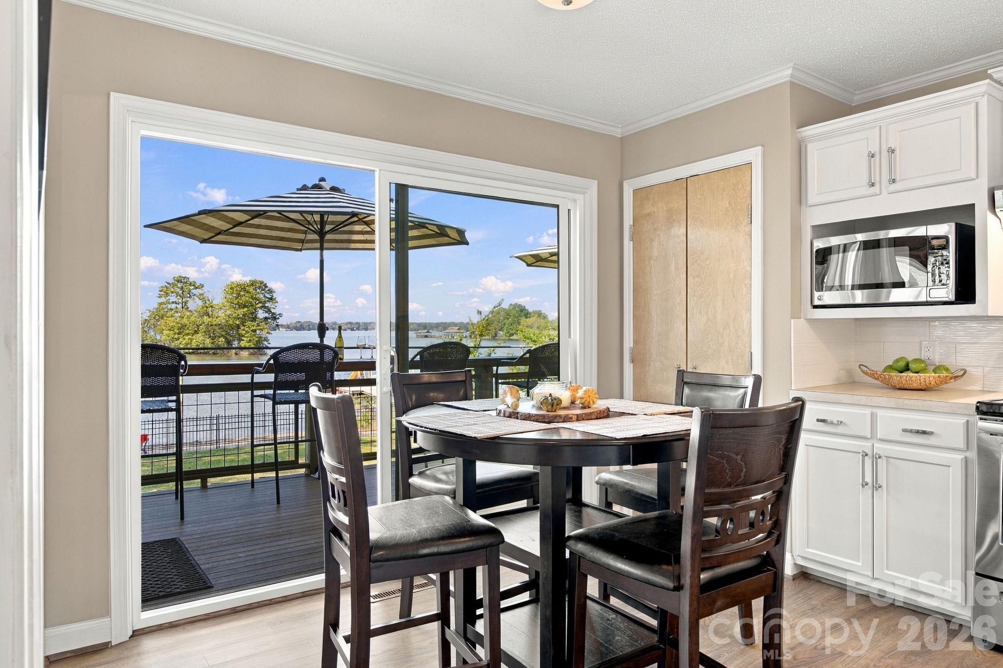 Single Family Residence at 20625 Island Forest Drive, Cornelius, photo 23 of 48
