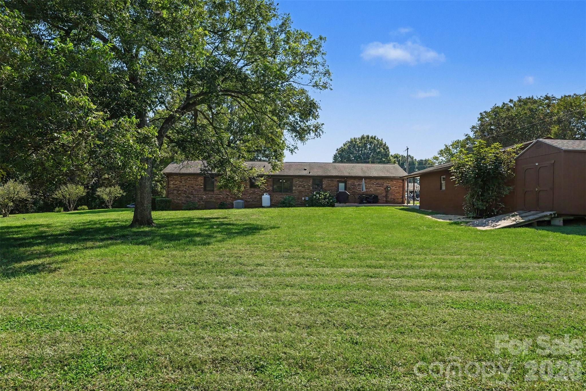 Single Family Residence at 117 Oak Hill Lane, Statesville, photo 24 of 26