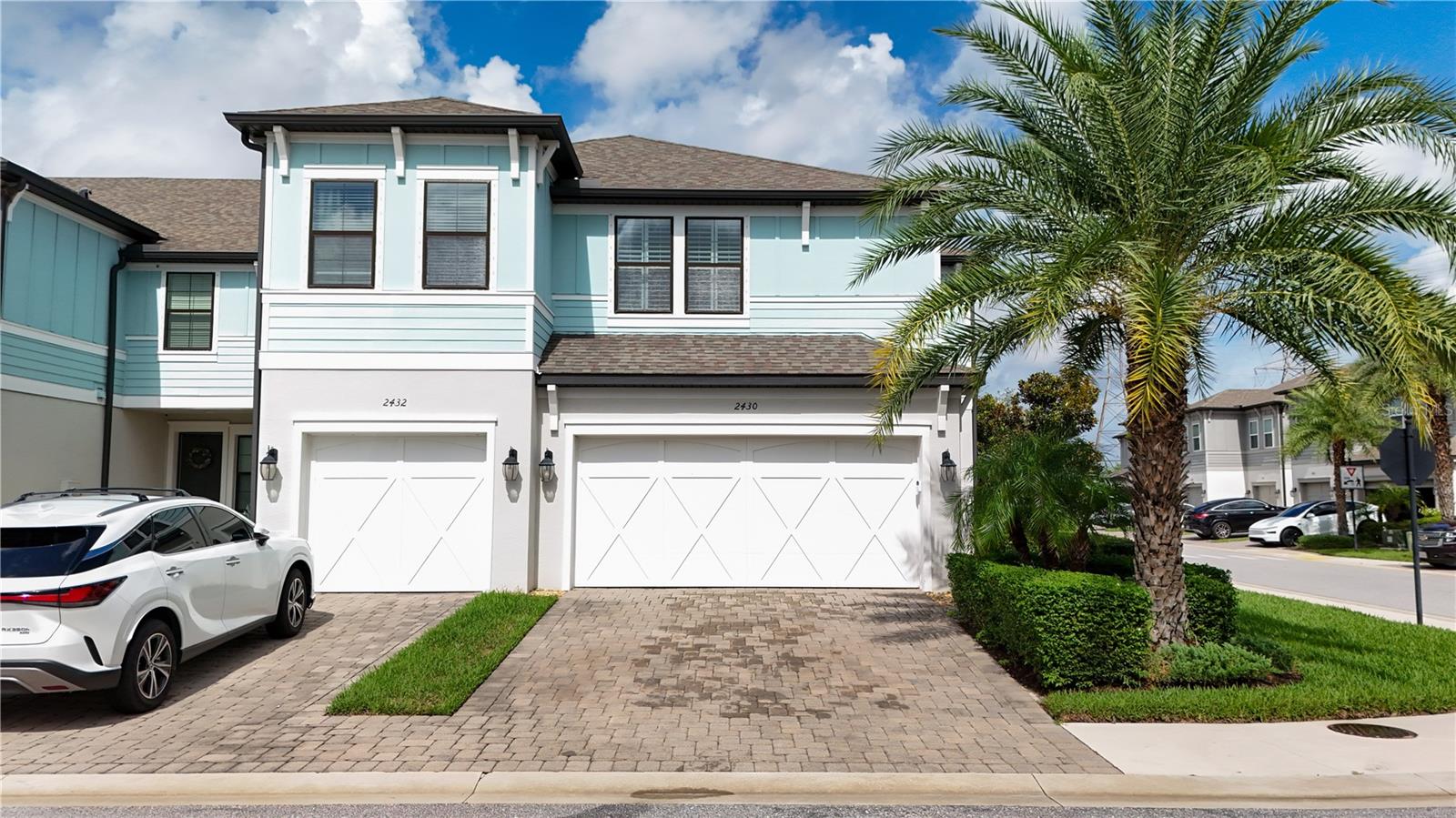 2430 GOLDEN PASTURE CIR