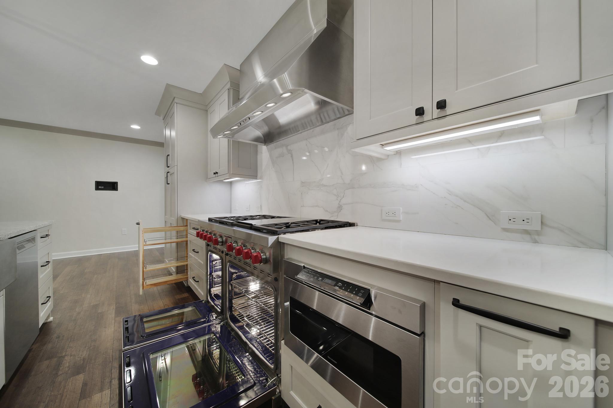 Single Family Residence at 3007 Dewitt Court NW, Concord, photo 13 of 48