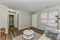 Single Family Residence at 300 Hoskins Mill Road, Charlotte, photo 3 of 13