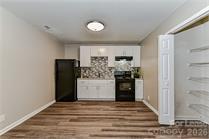 Single Family Residence at 300 Hoskins Mill Road, Charlotte, photo 11 of 13