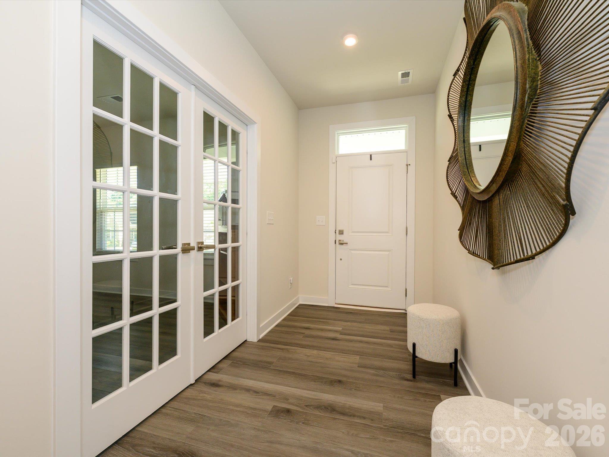 Single Family Residence at 8504 Everwood Avenue, Huntersville, photo 3 of 35