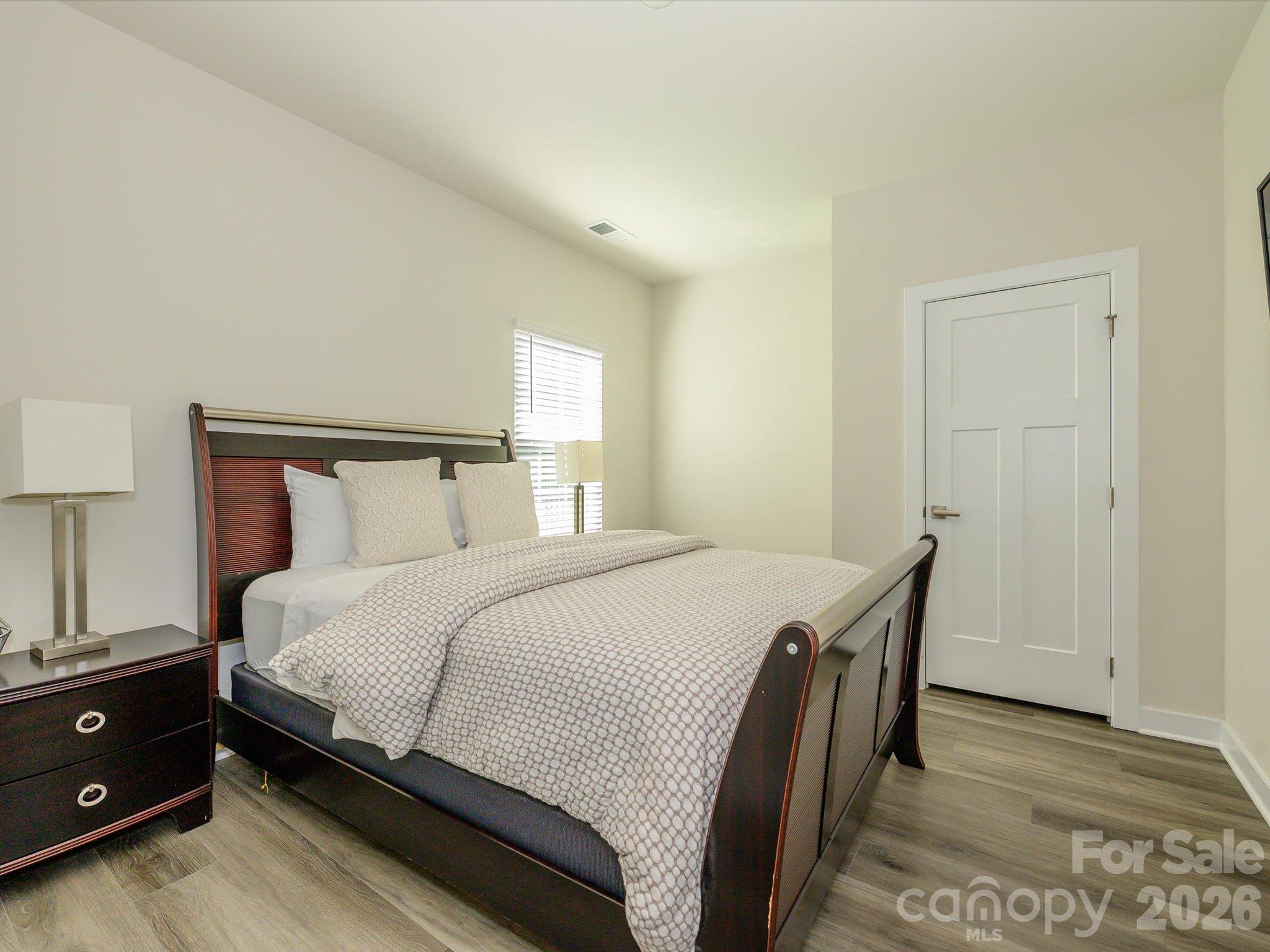 Single Family Residence at 8504 Everwood Avenue, Huntersville, photo 16 of 35