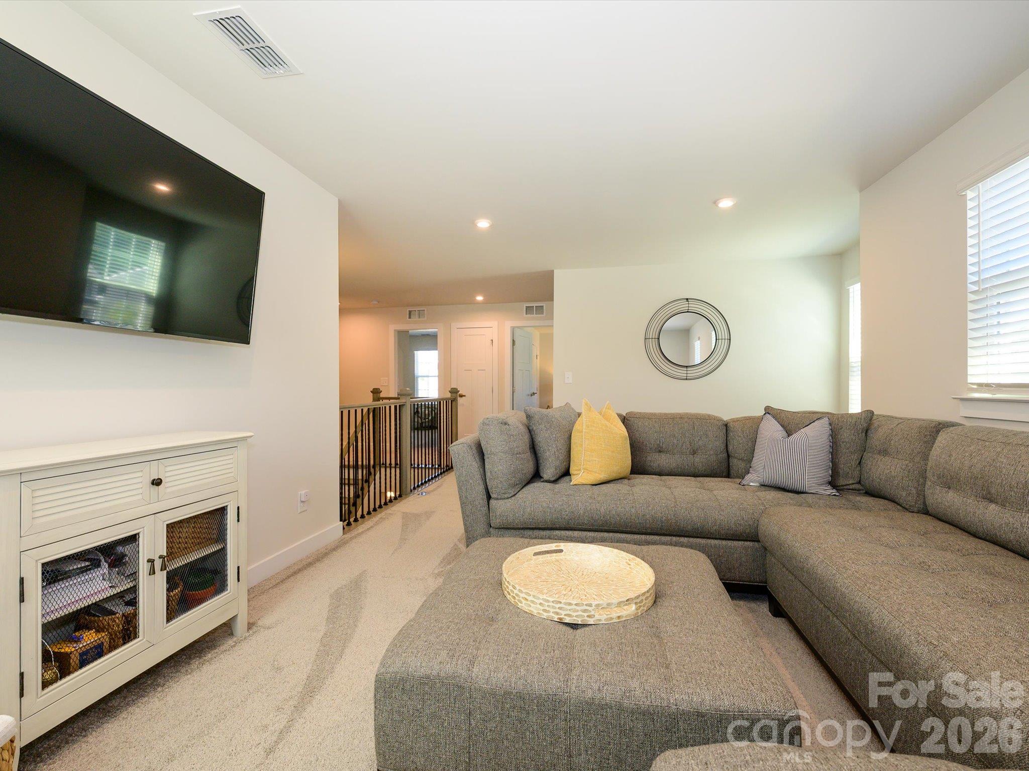 Single Family Residence at 8504 Everwood Avenue, Huntersville, photo 20 of 35