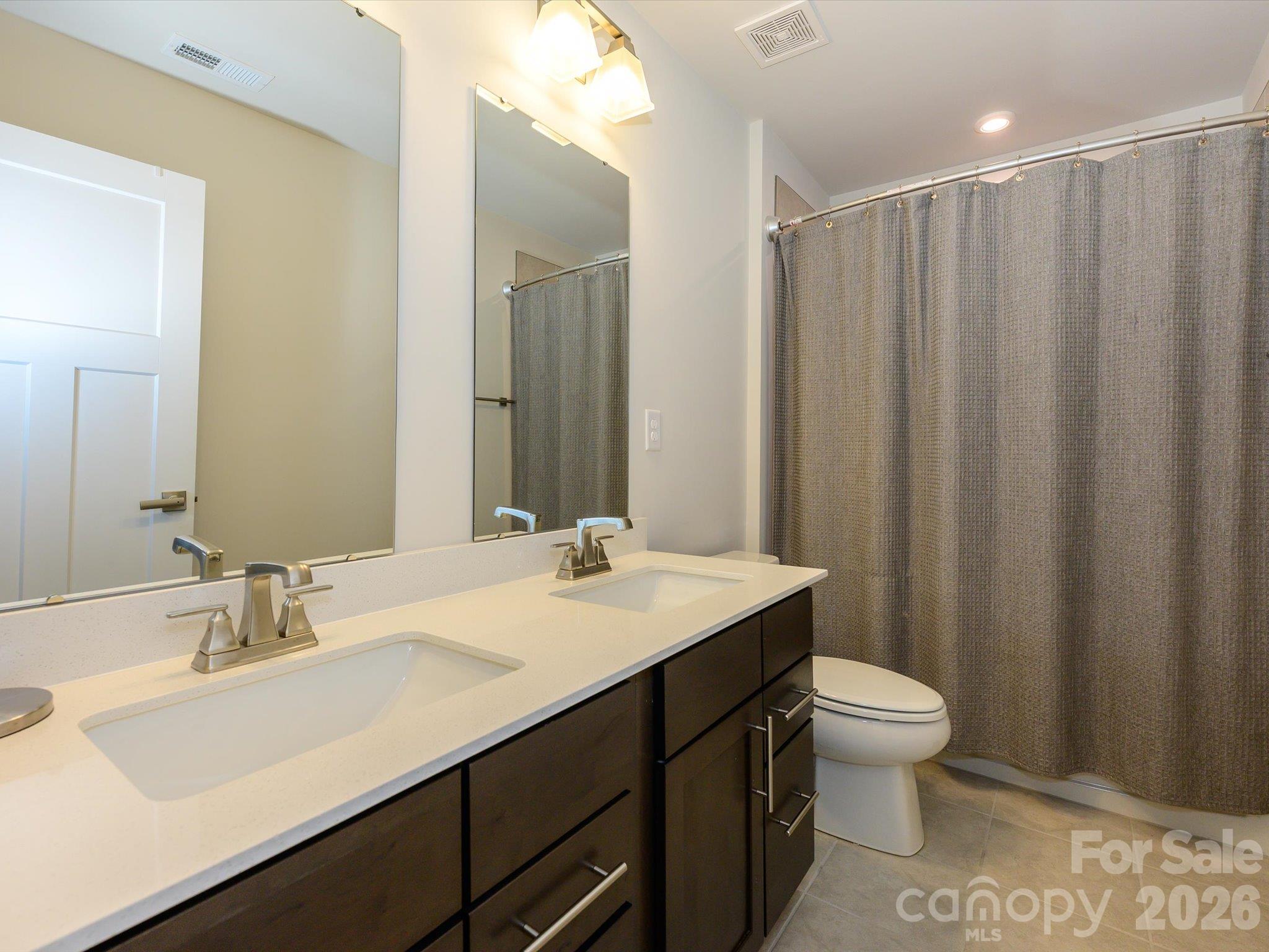 Single Family Residence at 8504 Everwood Avenue, Huntersville, photo 24 of 35