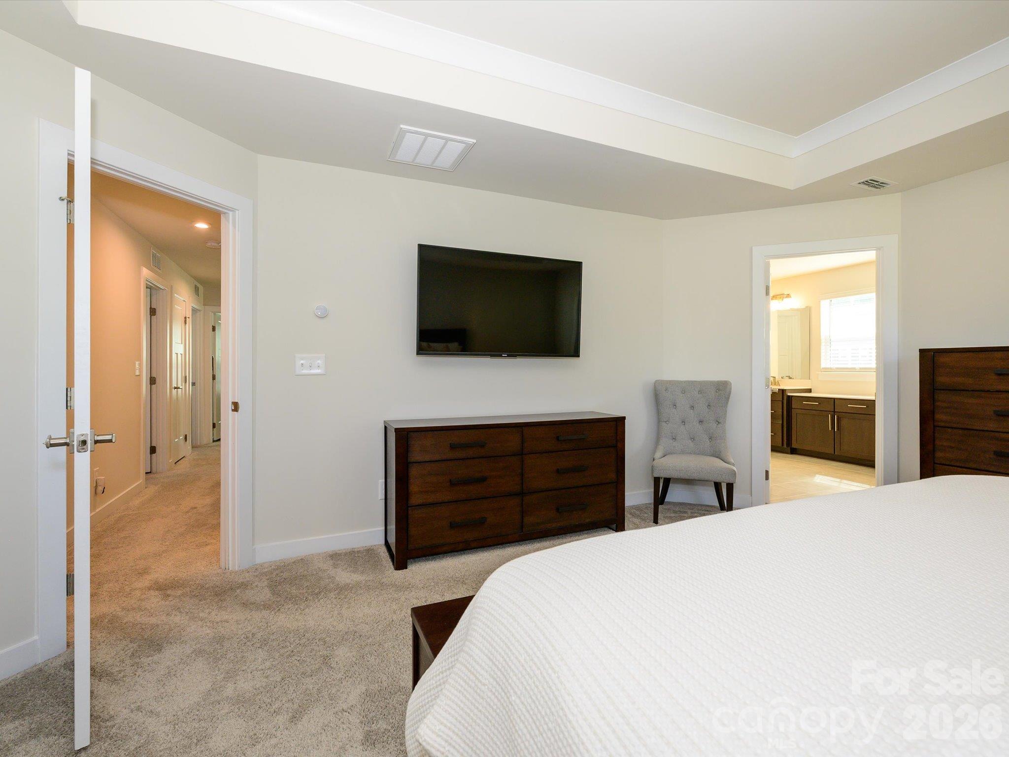Single Family Residence at 8504 Everwood Avenue, Huntersville, photo 28 of 35