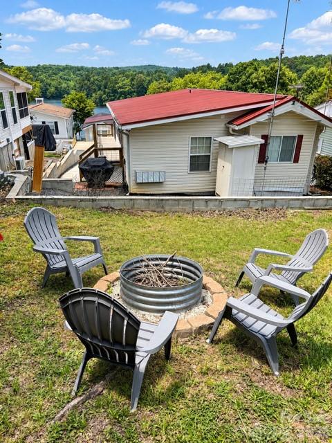 Single Family Residence at 162 Dogwood Circle, New London, photo 12 of 20
